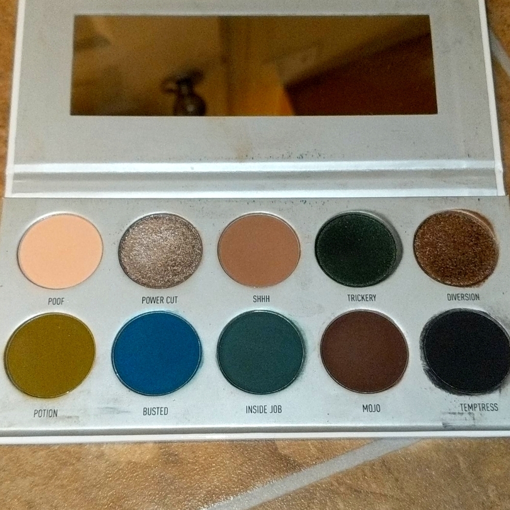 Morphe x Jaclyn Hill Vault palette